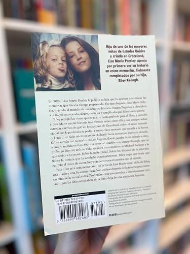 Lisa Marie Presley. Desde aquí a lo desconocido / From Here to the Great Unknown: Memoir (Spanish Edition) thumbnail 3