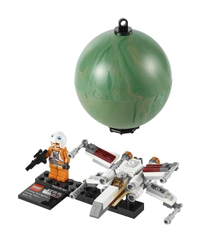 LEGO Star Wars 9677 Xwing Starfighter and Yavin 4 thumbnail 2