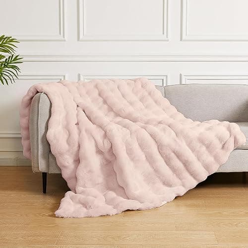ORINOVA Pink Cozy Faux Fur Twin Blanket for Living Room Bedroom 60x80 Thick Ultra Soft Fuzzy Throw Blanket Fluffy Furry Bed Comforter Home Gifts 860 GSM thumbnail 3