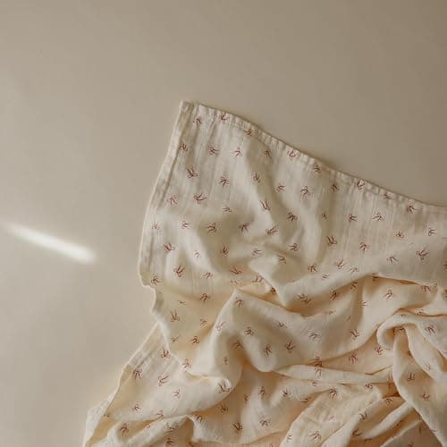 mushie Muslin Baby Swaddle Blanket | 100% Organic Cotton (Bows) thumbnail 3