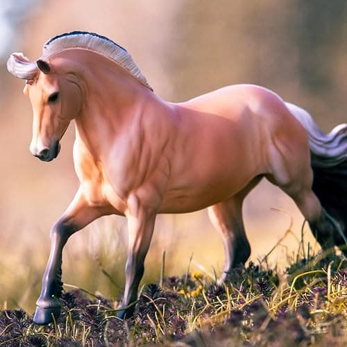 Breyer Horses Traditional Series Sweetwater's Zorah Belle | Horse Toy Model | 12.25" x 8" | 1:9 Scale | Model #1869 thumbnail 4