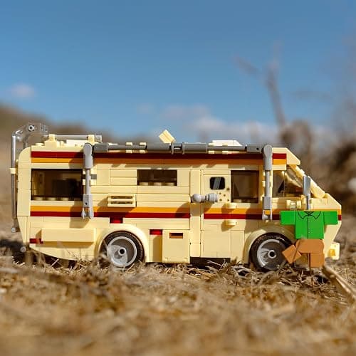 Brickcraft Officially Licensed Breaking Bad RV Building Kit (477 Pieces) Walter White’s Rolling Camper Van Set with Secret Lab Interior, TV Show Collectible Model, Display Toy for Fans and Adults thumbnail 7