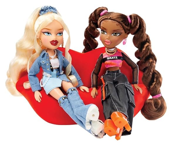 Bratz Funky Fashion Furniture Lip Couch Playset & Display, Fits 2 Dolls thumbnail 4
