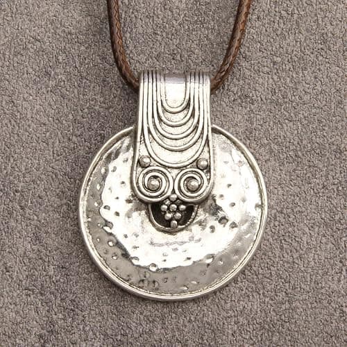 Bjesinmo Leather Necklace for Women Long Boho Pendant Hippie Choker Necklace Bohemian Layered Leather Rope Wooden Jewelry Gifts thumbnail 2