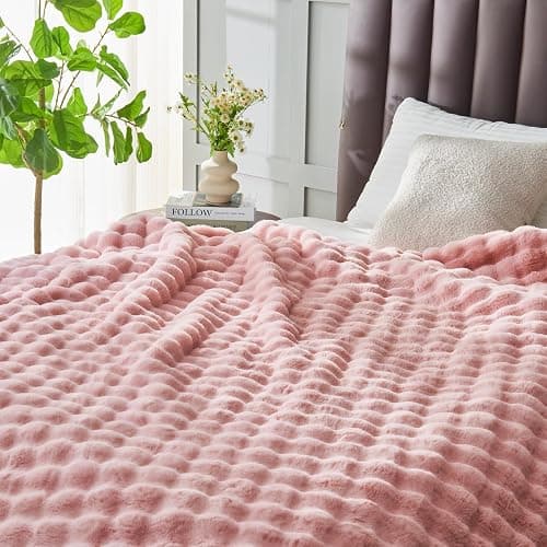 NEWCOSPLAY Faux Fur Throw Blanket Pink Bubble Blanket Thick Warm Soft for Couch Sofa Bed 550GSM (Pink, Throw(50"x60")) thumbnail 9
