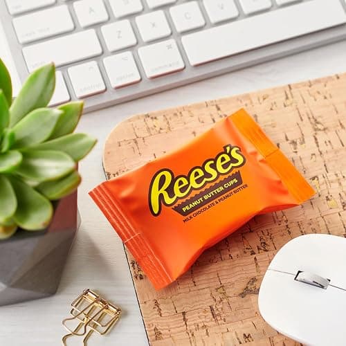 REESE'S Milk Chocolate Snack Size Peanut Butter Cups, Candy Pantry Pack, 13.75 oz (25 Pieces) thumbnail 6
