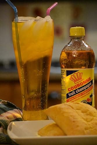 Cola Couronne Fruit Champagne Tropical Flavor - 6 bottles (20 fl oz each)_AB thumbnail 2