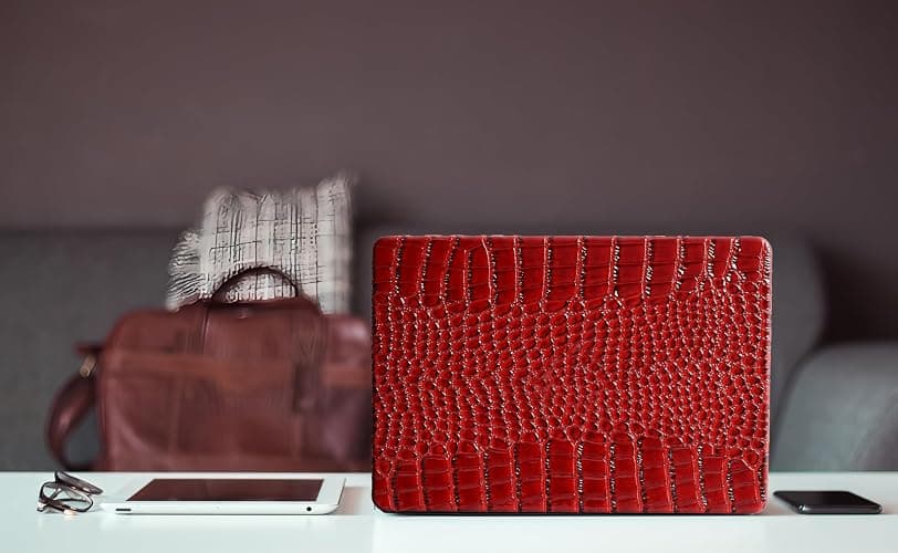 KEROM Crocodile Case for MacBook Pro 14 Inch 2024-2021 M4 M3 M2 M1 Pro/Max Chip A3112 A3185 A3401 A2918 A2992 A2779 A2442, Aligator Skin Snakeskin PU Leather Hard Shell & Keyboard Cover, Burgundy thumbnail 4