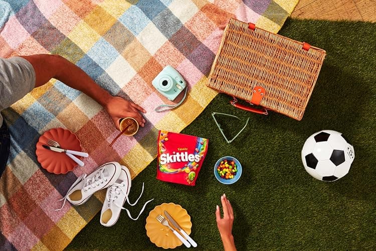 Skittles Sweets Bulk Bag 1kg | Chewy Fruit Flavoured Vegan Candy | Ideal for Sharing, Movie Nights & Party Bags | Family Size Pack thumbnail 5