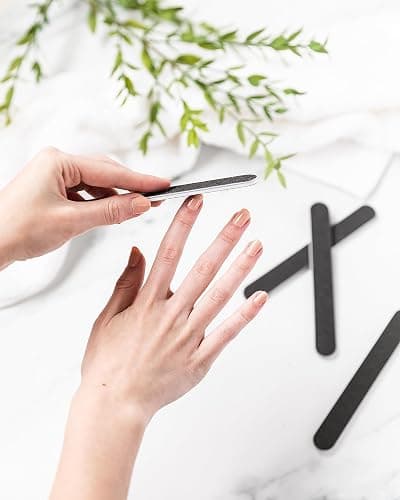 Amazon Basics Double Sided Nail Files Salon Boards 4-Pack for Nail Care and Shaping, Black thumbnail 4