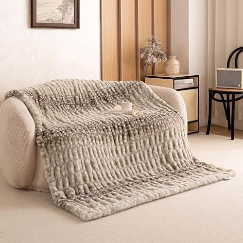 YUSOKI 1000GSM Double Sided Bubble Faux Rabbit Fur Throw Blanket, Deer Fawn Animal Print, Ultra Fluffy Plush, 4-Way Stretch, Ideal Gift for Women (Grey Fawn, Medium (50 X 60 Inches)) thumbnail 6