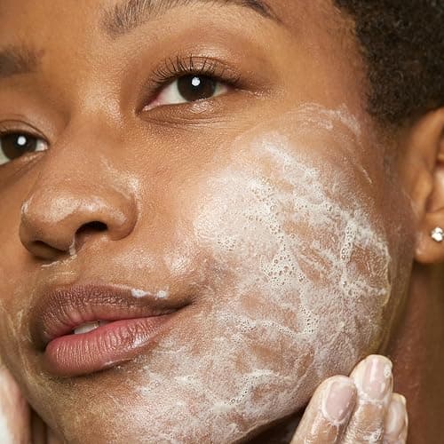 Good Molecules Brightening & Dark Spots Bar - Soap Free Face and Body Bar - Tranexamic, Kojic Acids and Niacinamide to Target Dark Spots - Skin Care thumbnail 3