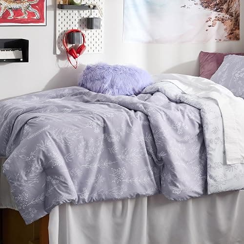Bedsure Twin/Twin XL Comforter Set - Lavender Comforter, Cute Floral Bedding Comforter Sets, Gifts for Woman, 2 Pieces, 1 Soft Reversible Botanical Flowers Comforter and 1 Pillow Sham thumbnail 2