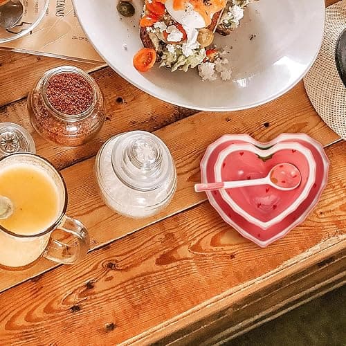 Ceramic Bowl Plate with Spoon Heart Shaped Strawberry Bowl Salad Dessert Snack Appetizer Plates for Soup Cereal Nuts Oatmeal Fruit Prep Sushi Plate Set thumbnail 2