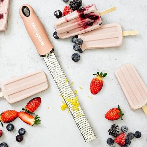 Microplane Zester Grater in Dusty Rose for Citrus Fruits, Hard Cheese, Ginger, Chocolate and Nutmeg with Fine Stainless Steel Blade - Made in USA thumbnail 2