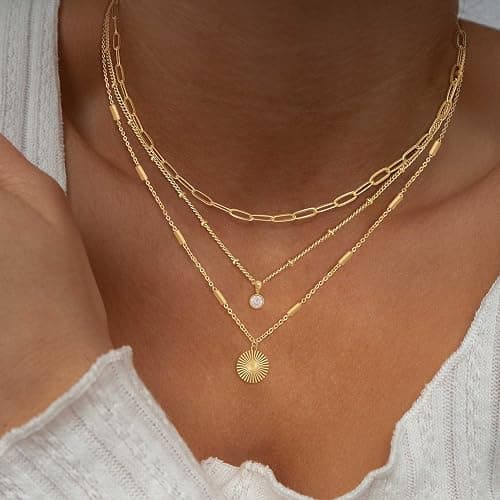 Necklaces like this thumbnail 3