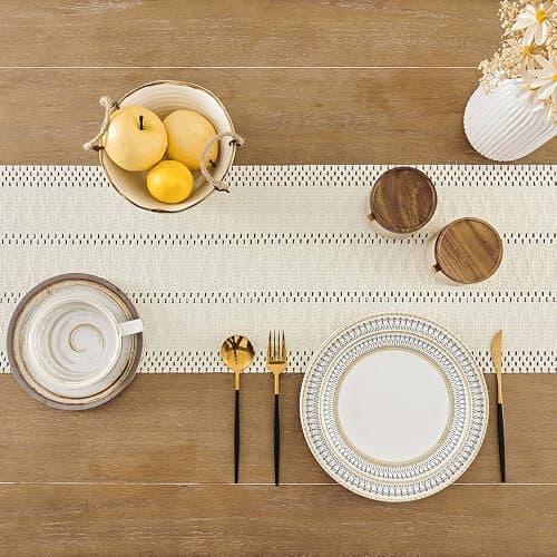 Table runner thumbnail 4