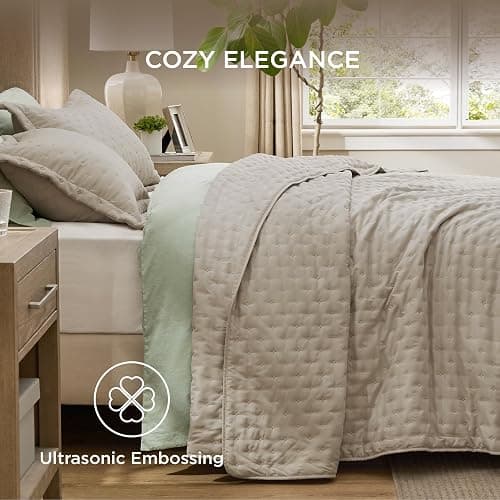 Bedsure King Quilt - Linen Bedspread King Size & Lightweight Comforter, Modern Farmhouse Coverlet with Clover Pattern, Ultra Soft All-Season Bedding, 106 x 96 Inches thumbnail 4