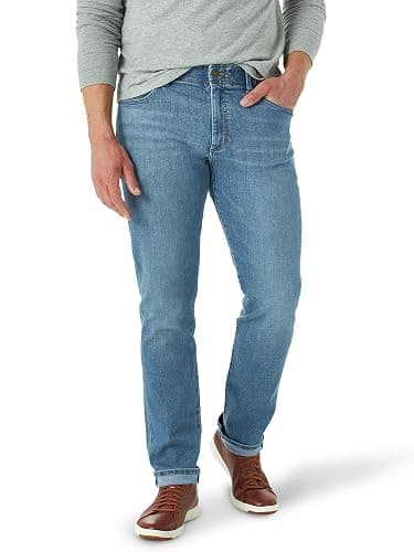 Lee Men's Extreme Motion Straight Taper Jean - Image 1
