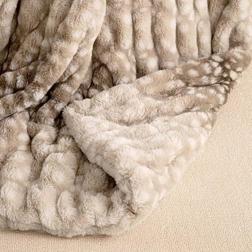 YUSOKI 1000GSM Double Sided Bubble Faux Rabbit Fur Throw Blanket, Deer Fawn Animal Print, Ultra Fluffy Plush, 4-Way Stretch, Ideal Gift for Women (Grey Fawn, Medium (50 X 60 Inches)) thumbnail 8
