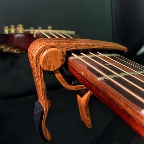 WINGO Guitar Capo for Acoustic and Electric Guitars - Rosewood Color with 5 Picks thumbnail 5
