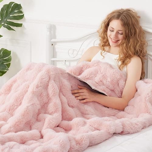 Comelady Faux Rabbit Fur Throw Blanket for Couch,Soft Fluffy Thick Bubble Blanket for Bed Sofa Room Decor-Lightweight Cozy Fuzzy Blanket Gifts for Women,Light Pink,50"×60" thumbnail 5