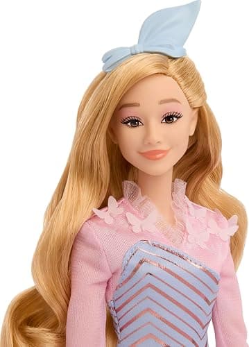 Mattel Universal Wicked Glinda Fashion Doll & Accessories with Styled Blonde Hair, Posability & Removable School Uniform Look thumbnail 3