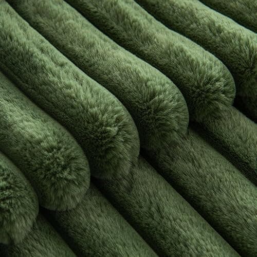 MIULEE Moss Green Throw Pillow Covers 18x18 Inch Set of 2 Soft Pillowcase with Velvet Back Faux Rabbit Fur Cushion Covers Decorative Home Decor for Couch Sofa Bedroom Livingroom - 45L x 45W cm (Pack of 2) - Moss Green thumbnail 3