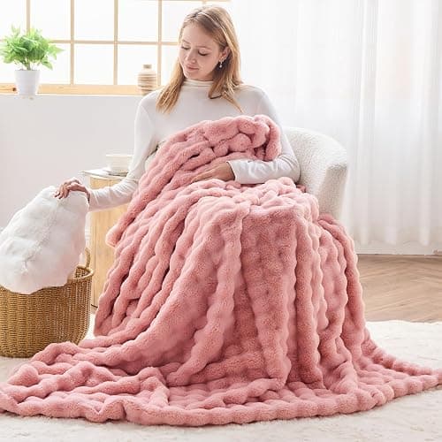 NEWCOSPLAY Faux Fur Throw Blanket Pink Bubble Blanket Thick Warm Soft for Couch Sofa Bed 550GSM (Pink, Throw(50"x60")) thumbnail 2
