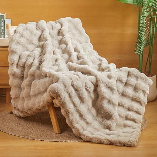 The Malibu Blanket - LuxeComfort Faux Fur Bubble Blanket 50"x60" Beachstone - Luxuriously Soft, Elegant, Reversible Design, Home Décor, Picnics, and Travel (Beachstone, Throw 50x60) - Image 1