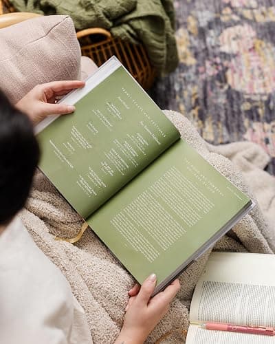 The Bible Handbook: A Book-by-Book Guide to the Entire Bible thumbnail 7