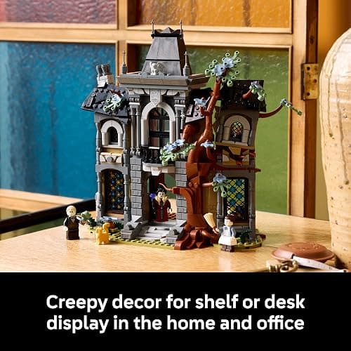 LEGO Icons Mayor Manor 11383 | Building Set for Adults, Ages 18+, Halloween Decor & Craft, Relaxation Activity, 1420 pieces, Gift for Men & Women thumbnail 7