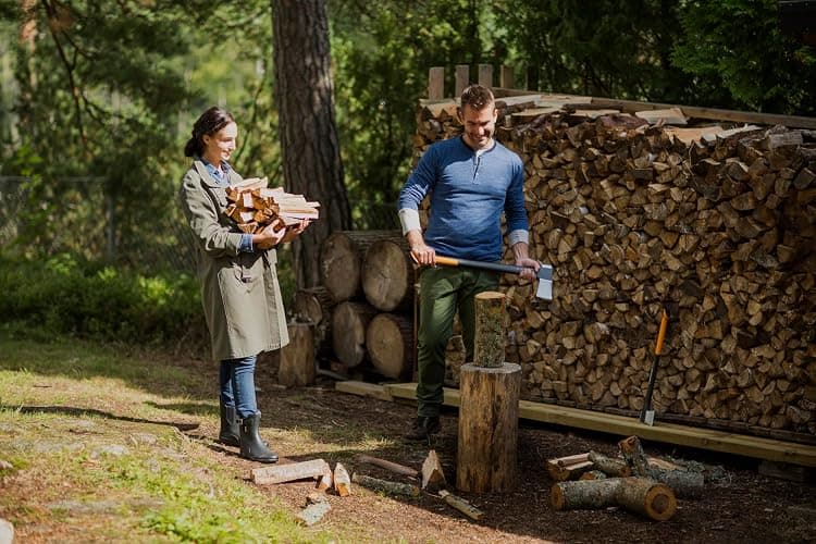 Fiskars Splitting Axe XL X25, 2.5 kg, incl. storage and carrying case, Length: 77 cm, Non-stick high Steel blade covering/fibreglass handle, Black/Orange, 1055683 thumbnail 14