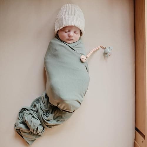 mushie Stretchy & Soft Bassinet Crib Sheet | Fitted 16" x 30" (Fog) - Fog thumbnail 2
