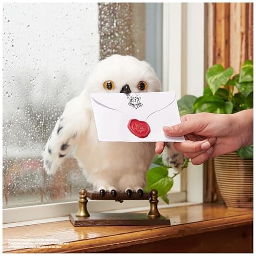 Wizarding World, Enchanting Hedwig Interactive Harry Potter Owl with Over 15 Sounds and Movements and Hogwarts Envelope, Kids Toys for Ages 5 and up thumbnail 5