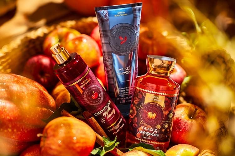 Bath & Body Works Physical Gift Card - $50 thumbnail 3