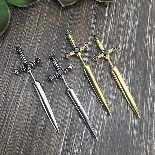 Vintage Gothic Sword Earrings Rhinestone Crystal Dagger Earrings Punk Style Sword Dangle Earrings Costumes Festival Jewelry for Women and Men thumbnail 5