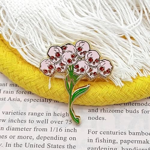 Skull Bouquet Badge Pin - Gothic Series - Enamel Lapel Pin - Plated Badge for Clothing, Bags, and Lanyards thumbnail 3