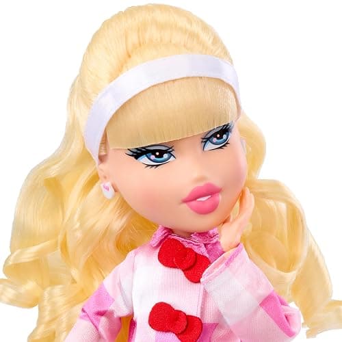 Bratz x Hello Kitty Cloe Sanrio Fashion Doll with Accessories thumbnail 5