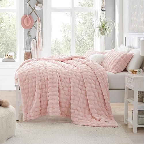 Bedsure 3D Fleece Bubble Blanket for Couch - GentleSoft Pink Throw Mother's Day Blanket for Sofa Bed Room Decor - Luxury Soft Cozy Spring Gifts for Kids Girls, Lightweight, Crystal Pink, 50"×60" thumbnail 8