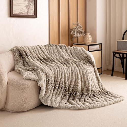 YUSOKI 1000GSM Double Sided Bubble Faux Rabbit Fur Throw Blanket, Deer Fawn Animal Print, Ultra Fluffy Plush, 4-Way Stretch, Ideal Gift for Women (Grey Fawn, Medium (50 X 60 Inches)) thumbnail 3