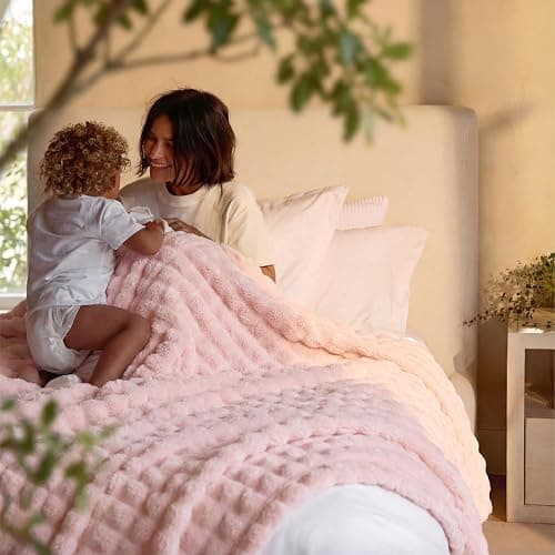 Bedsure 3D Fleece Bubble Blanket - Pink King Cute Blanket for Bed Sofa Girls Room Decor - Luxury Soft Cozy Spring Birthday Gifts for Women Girls, Lightweight, Light Pink, 108"×90" thumbnail 9