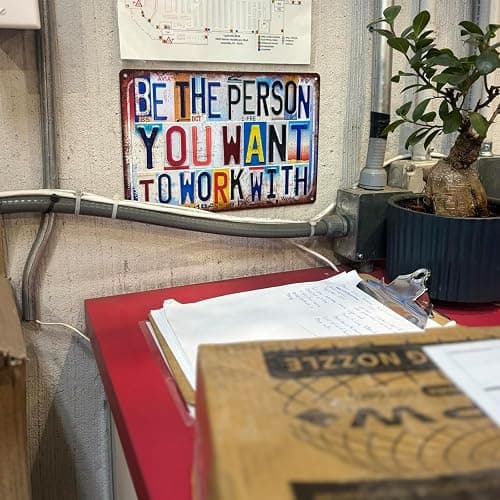 JBYMsign Vintage Wall Decor Inspirational Quotes Metal Sign Tin Signs Poster - What Happens In The Room Stays In The Room thumbnail 2