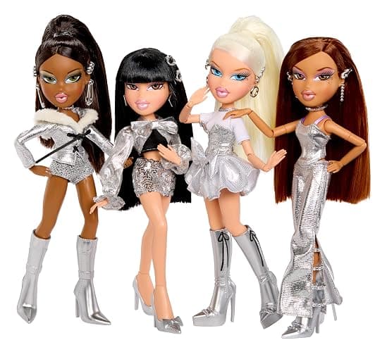 Bratz Charmz Yasmin - Fashion Doll with Collectible Charm Bracelet, Includes Outfit & Accessories, Comes in a Display-Worthy Packaging, Customise and Collect thumbnail 8