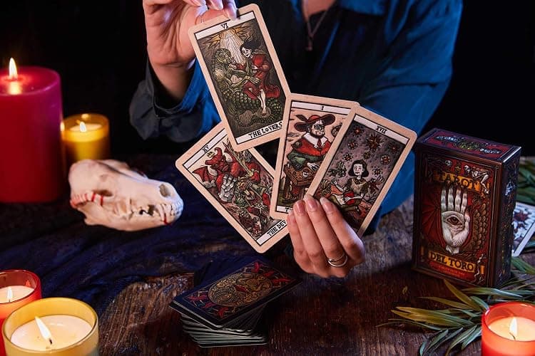 Tarot del Toro: A Tarot Deck and Guidebook Inspired by the World of Guillermo del Toro thumbnail 6