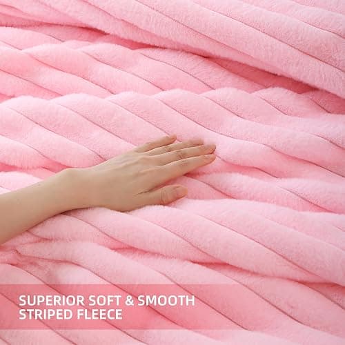 Smoofy Fluffy Queen Comforter Set 3 Pieces - Pink Fleece Fluffy Comforter Set, Luxury Fuzzy Queen Bedding Set, Soft Warm Bed Set All Season, Heavy Faux Fur Comforter with 2 Pillow Cases thumbnail 5