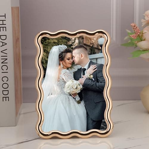 GorYeeFine Gold 4 x 6'' High-End Zinc Alloy Picture Frame with Wave Design - Modern Glamour 6x4'' Pictures Frames for Desktop and Wall Décor thumbnail 2