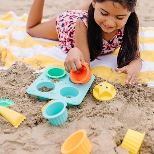 Melissa & Doug Sunny Patch Seaside Sidekicks Sand Cupcake Play Set thumbnail 8