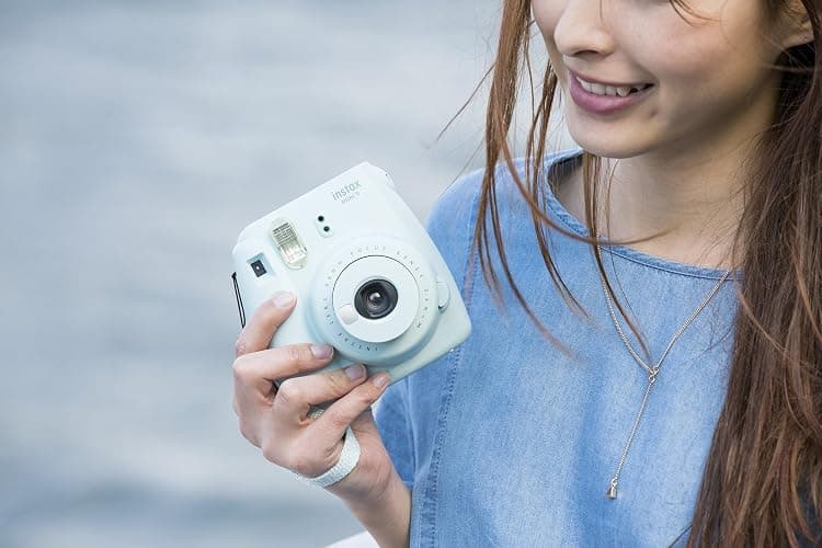 FUJiFILM Instax Mini 9 Instant Camera - Ice Blue (Renewed) thumbnail 8