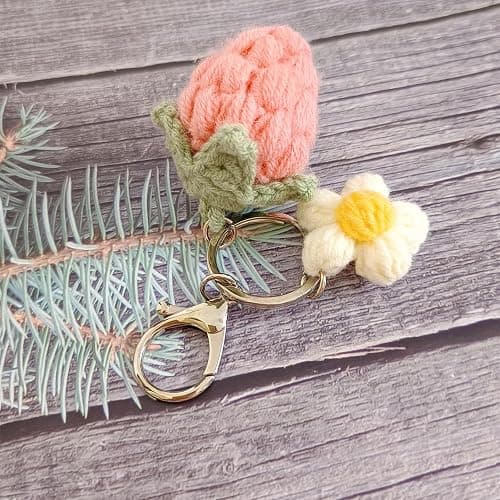 Ensiolau Keychain Handmade Weaving Cute Strawberry Flower Keychains Gift for Car keys Bag Wallet Purse Women Girls thumbnail 9
